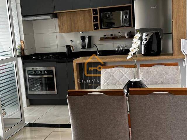 Apartamento para Venda em São José dos Campos - 2