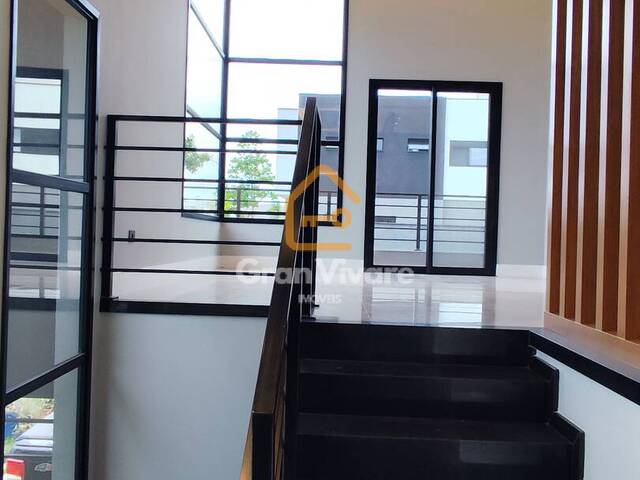 Casa para Venda em São José dos Campos - 2