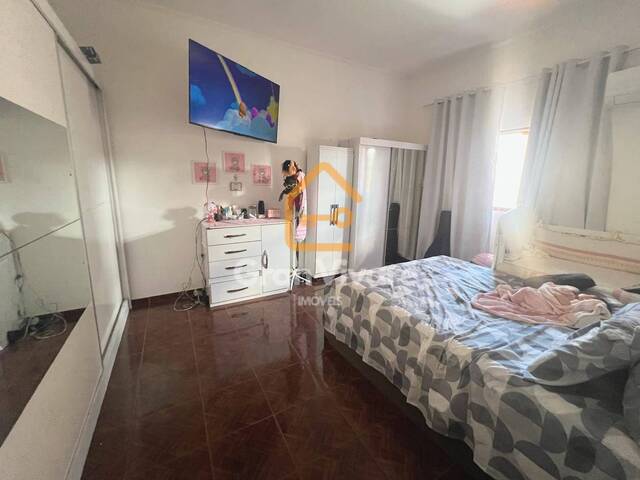 Sobrado para Venda em São José dos Campos - 4