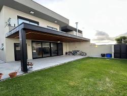 Venda em Jardim Jacinto - Jacareí